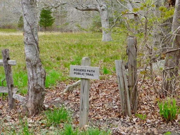 609 State Rd, West Tisbury, MA 02575