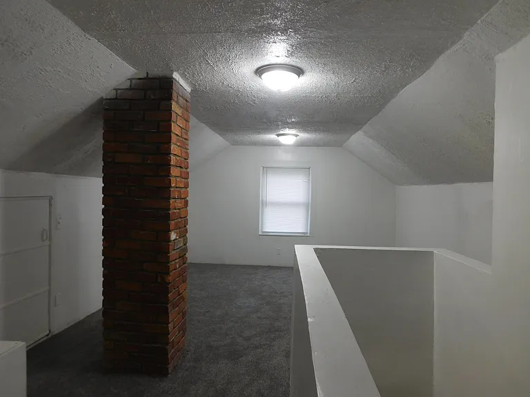 6490 Stahelin Ave — Photo 13
