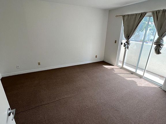 3rd image of 21370 Nandina Ln