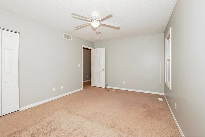 123 Plymouth Rd — Photo 6
