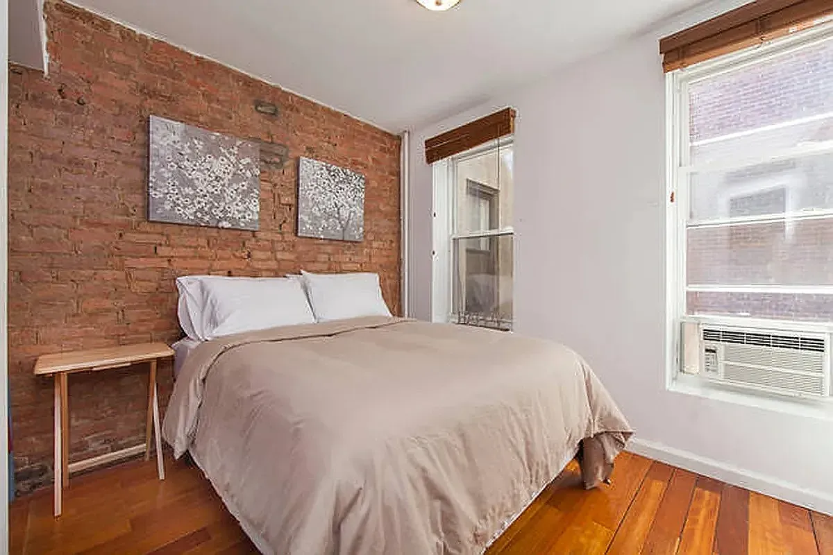 233 First Avenue — Photo 4