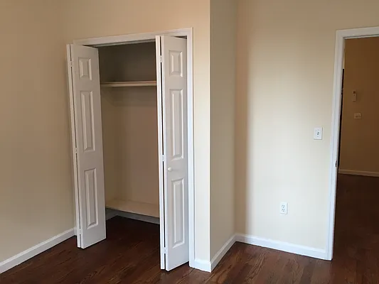 Rented by Elite NY Holdings | media 61