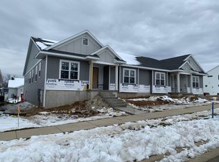6280 Stone Gate Dr, Madison, WI 53719
