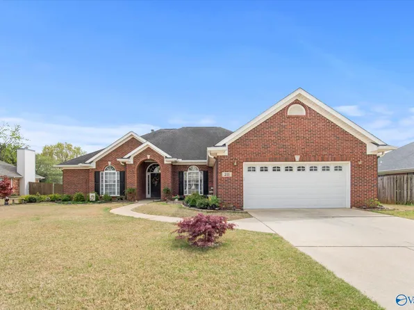 211 Garden Brook Dr, Madison, AL 35758