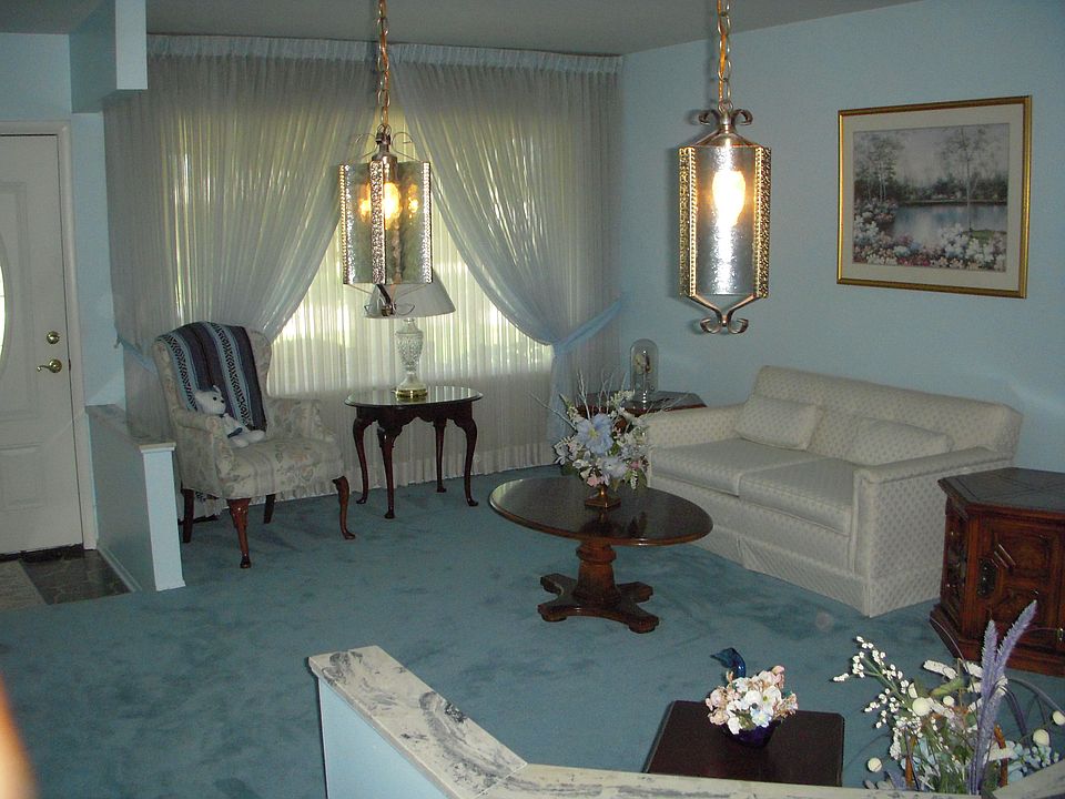 2nd image of 36150 Waltham Dr