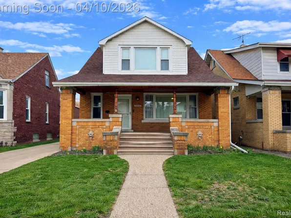 3841 Caniff St, Hamtramck, MI 48212