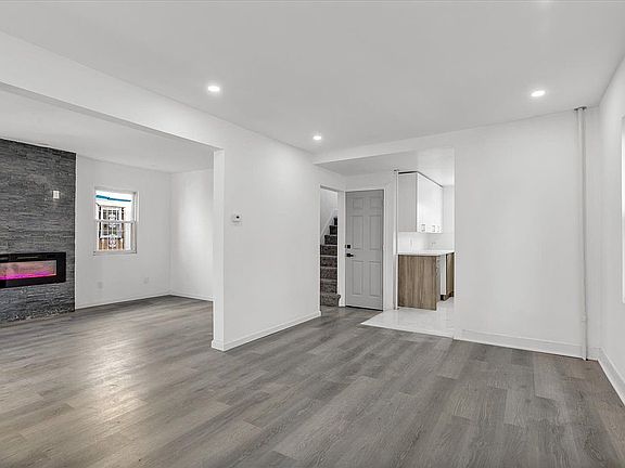 4th image of 104-41 214th St