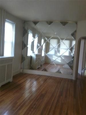 4th image of 6206 N Park Ave APT 1