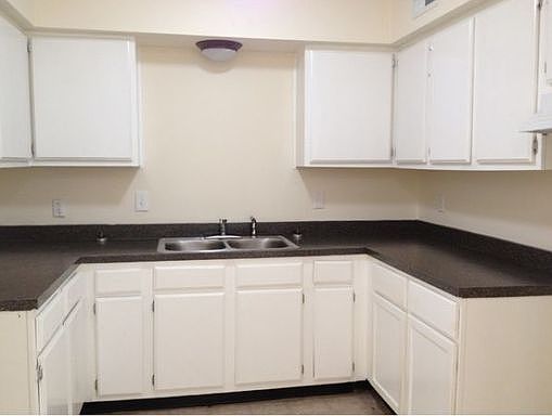 2nd image of 2017 Daniel Ct APT 5