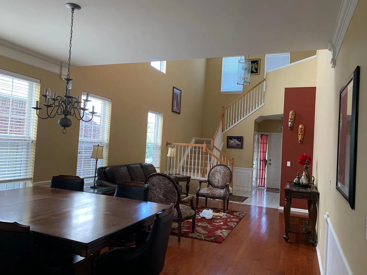 4 bed, 3046 sqft, $4,495 — Photo 3