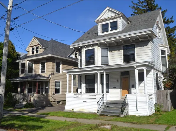 107 W 4th St, Oswego, NY 13126