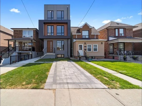 531 Delaware Ave N, Toronto, ON M6H 2V3