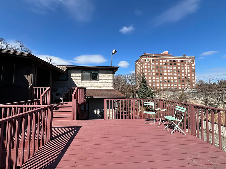 1084 Van Dyke St #102 — Photo 24