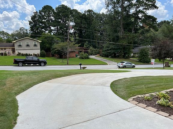 2nd image of 3724 Greentree Farms Dr
