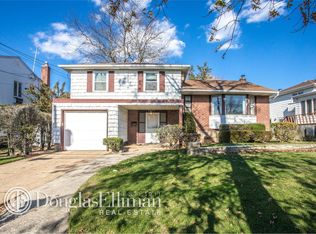 2535 Kerry Ln, Bellmore, NY 11710