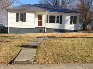 1209 Georgia Ave, Etowah, TN 37331