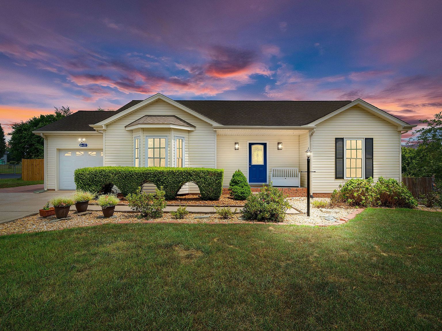 1811 Hunt Ln, Pleasant View, TN 37146 | Zillow