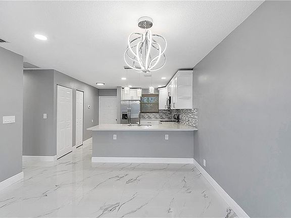 2nd image of 11477 NW 39th Court #305-1