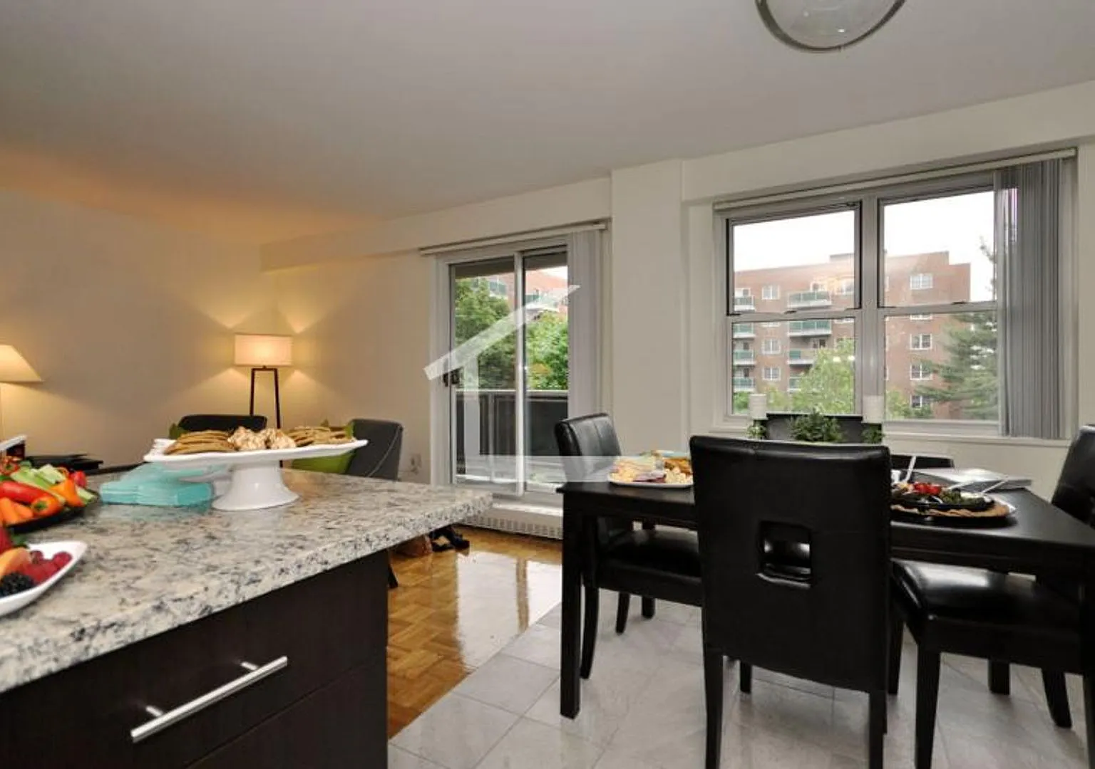 Modern 2-Bedroom In Coolidge Corner | Two Months Free — Photo 2