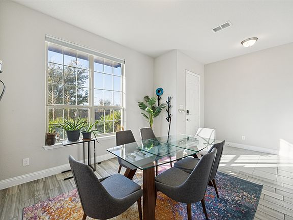 2nd image of 1701 Long Meadow Rd