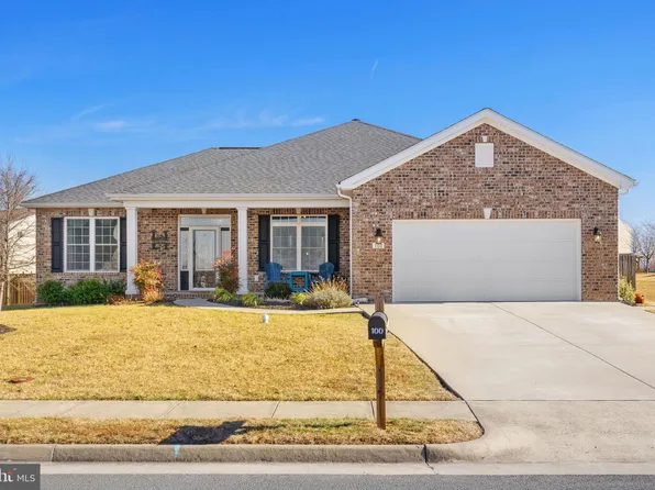 100 Penderbrook Ct, Stephens City, VA 22655
