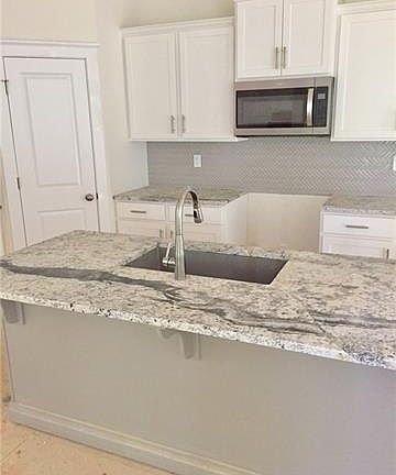 4th image of 15018 St Ives Dr