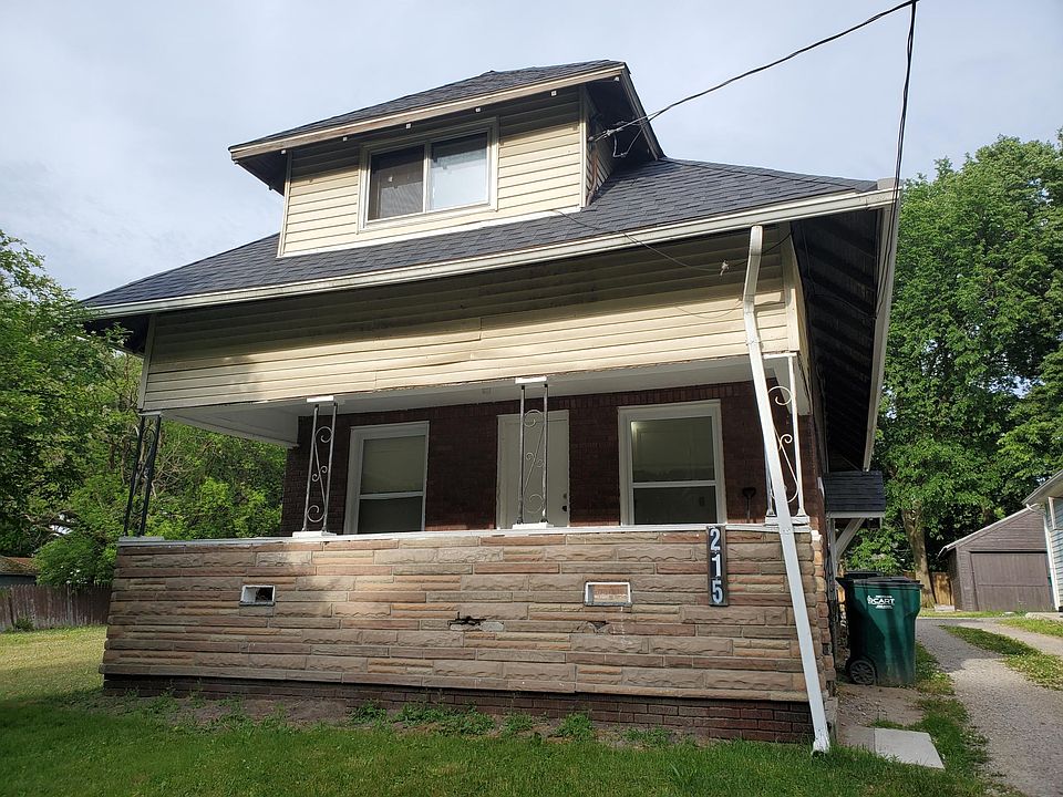 Situated on a quiet street adjacent to an empty lot.