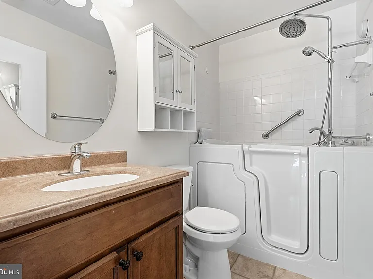 7691 Northern Oaks Ct — Photo 26