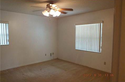 3rd image of 2713 Knollwood Trl