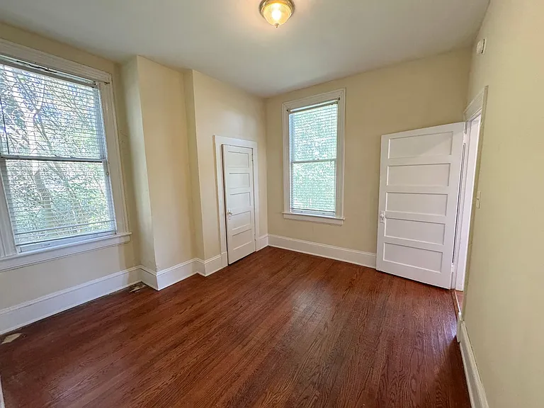 121 S Boylan Ave — Photo 17