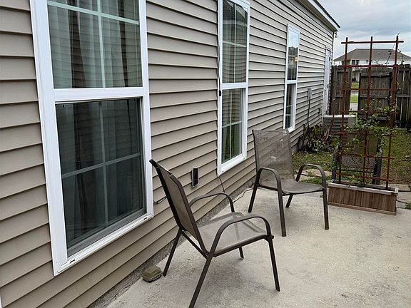 2nd image of 40449 Sagefield Ct