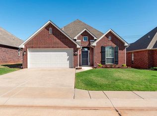 5919 N Canyon Ct, Stillwater, OK 74075