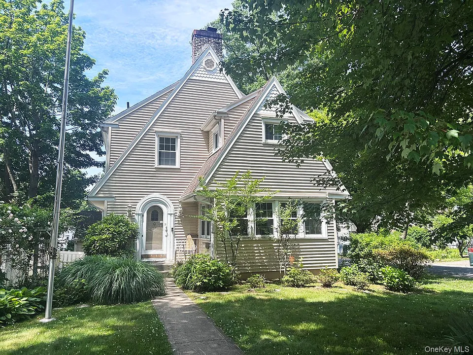 53 Ogden Ave