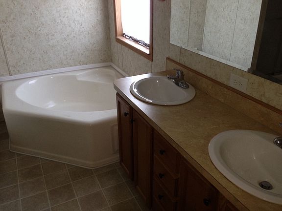 Master bath with walk in sho