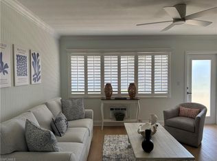 473 12th Ave S APT B12, Naples, FL 34102