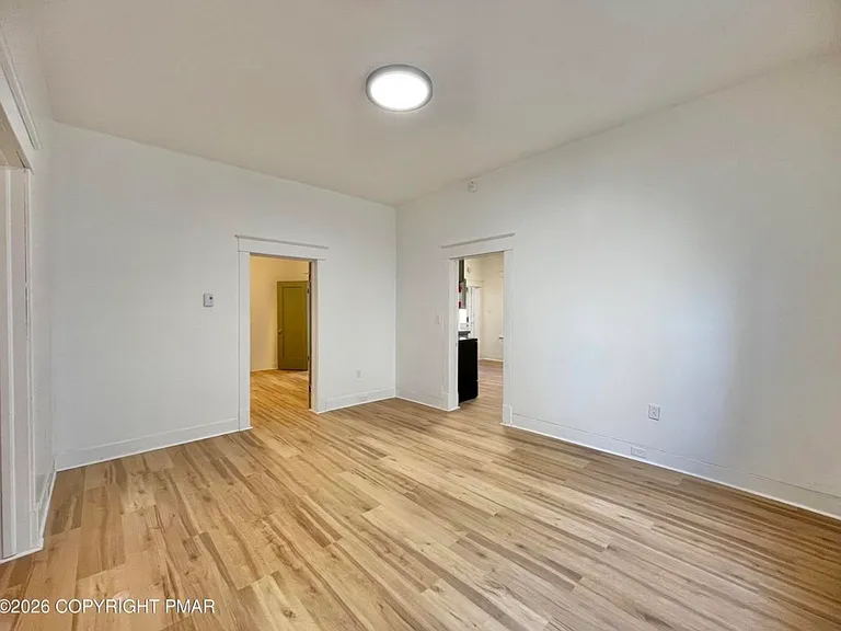 1028 N Webster Ave #1 — Photo 15