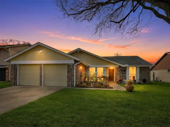 10111 Hibernia Dr, Houston, TX 77088