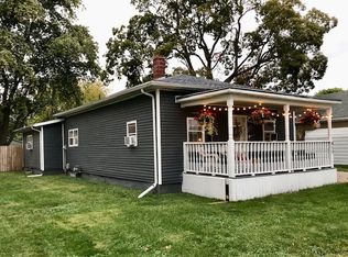 417 W Washington St, Clinton, IL 61727