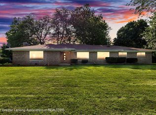 1009 N Cochran Ave, Charlotte, MI