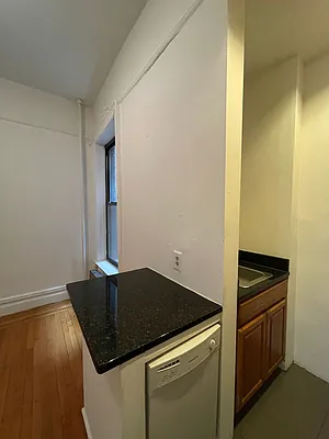 Rented by Jonathan Wachtel, LREB | media 16