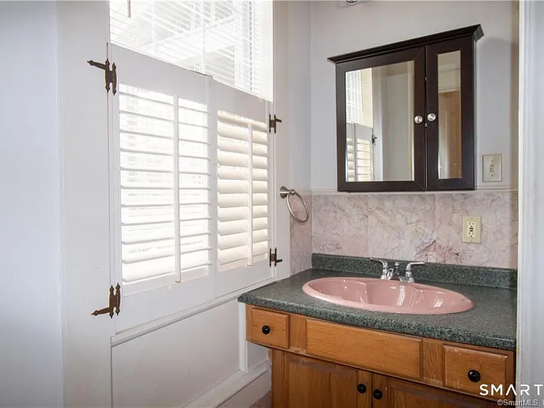883 Montauk Ave #2 — Photo 12
