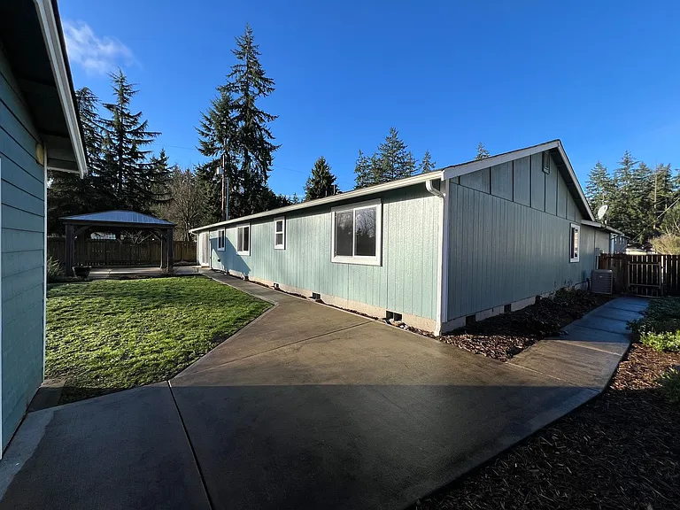 35852 13th Ave SW — Photo 46