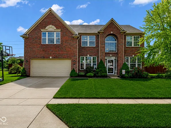 8284 Balmoral Ln, Avon, IN 46123