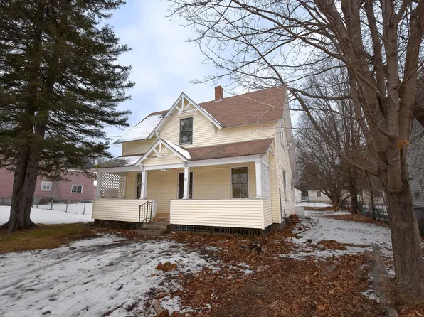 21 Henderson Street, Brownville, ME 04414