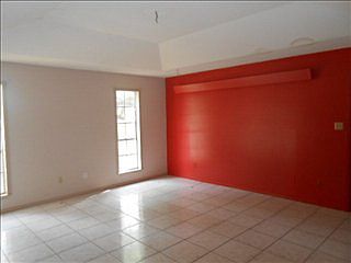 3rd image of 1015 McKee Dr
