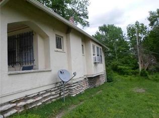 3009 Monroe Ave, Kansas City, MO 64128