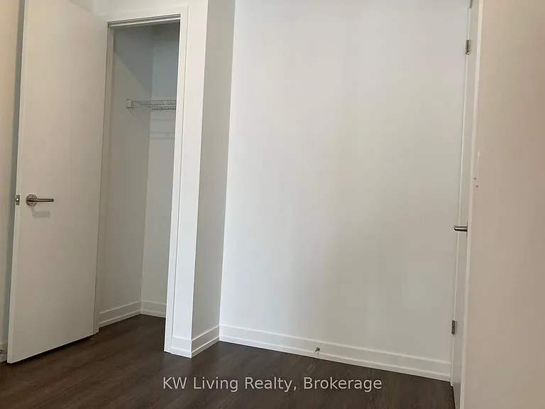 8 Beverley Glen Blvd #611 — Photo 18