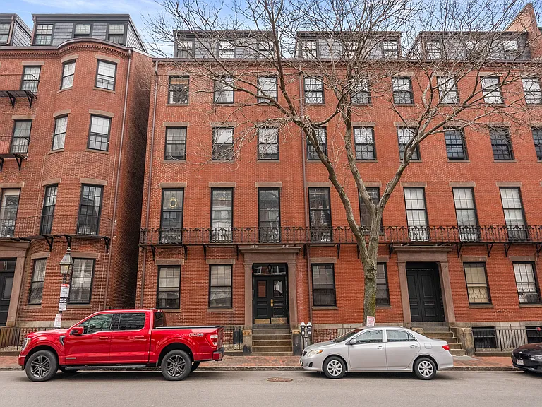 17 Bowdoin St #4AB — Photo 40