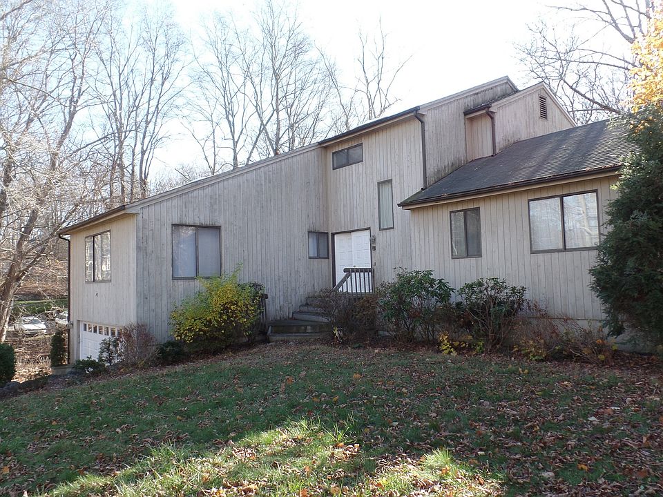 Silvermine Area Contemporary Home