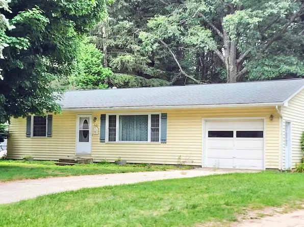 521 E Muskegon Ave, Whitehall, MI 49461